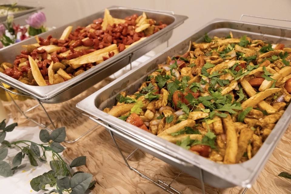Salchipollo & Pollo Saltado