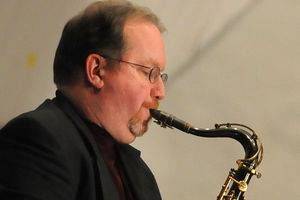 Saxophonist Jeff Carter