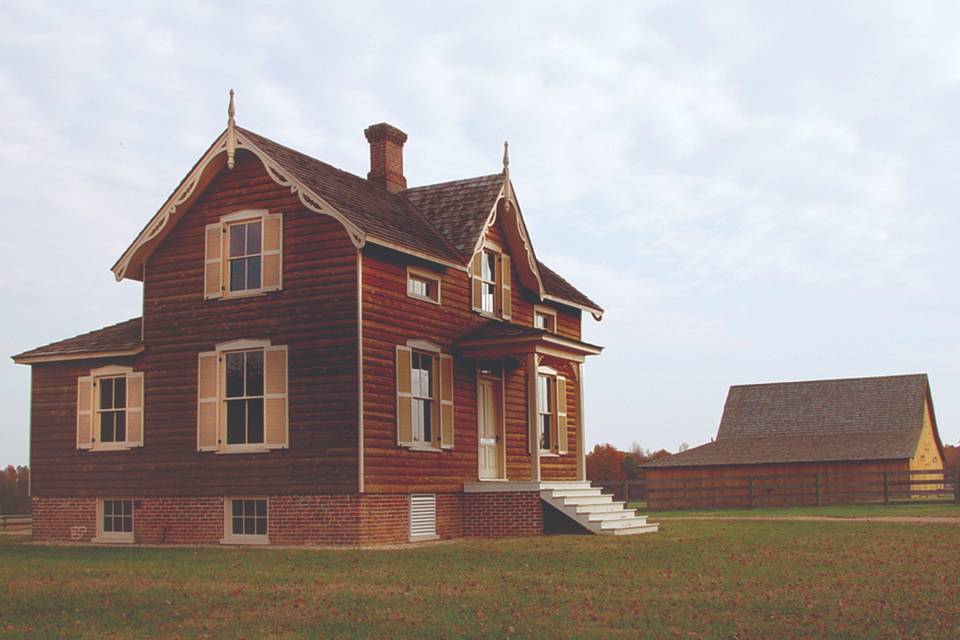 Hart House and Barn