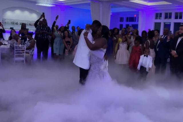 Dance on the cloud