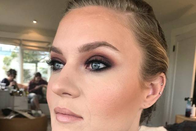 Smokey eye makeup