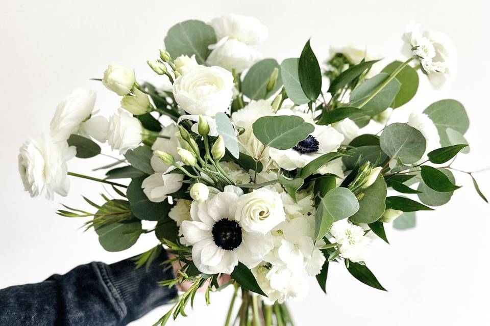 Modern wedding bouquet