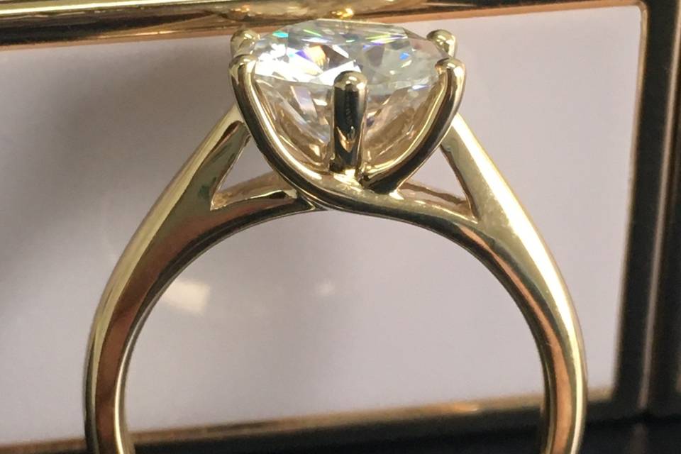 Doveggs engagement ring