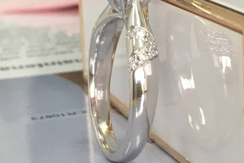 Doveggs engagement ring