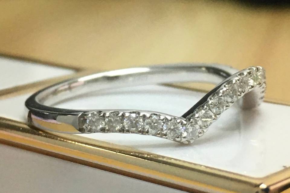 Doveggs Wedding band