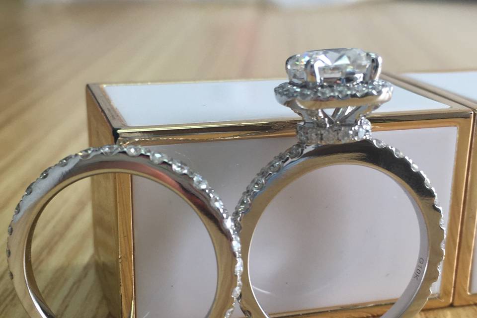 Doveggs engagement ring