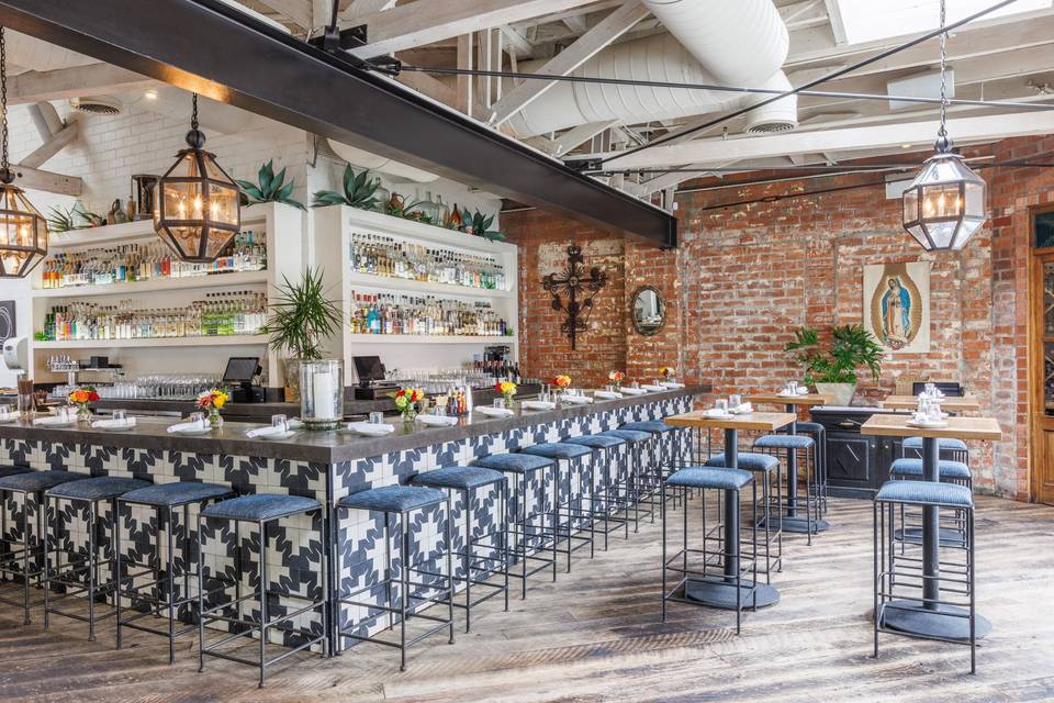 Interior Bar & Lounge