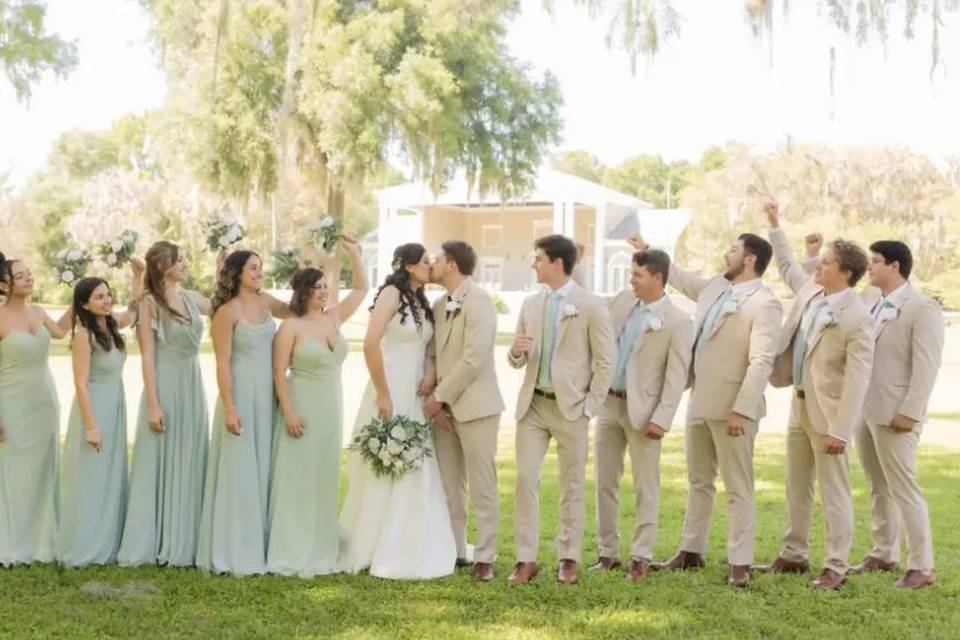 Bridal Party on Mansion Lawn