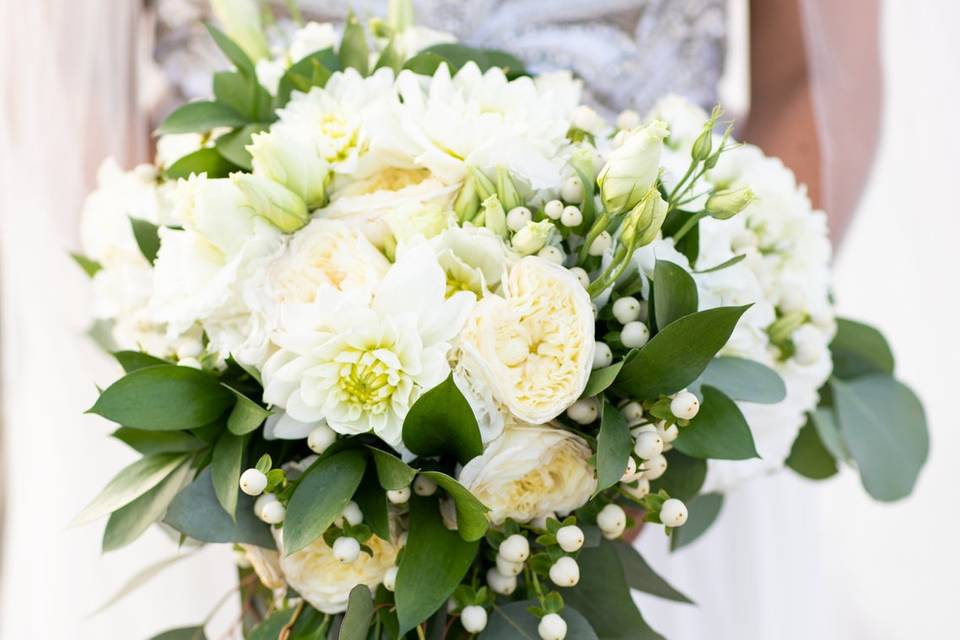White and ivory bridal bouquet