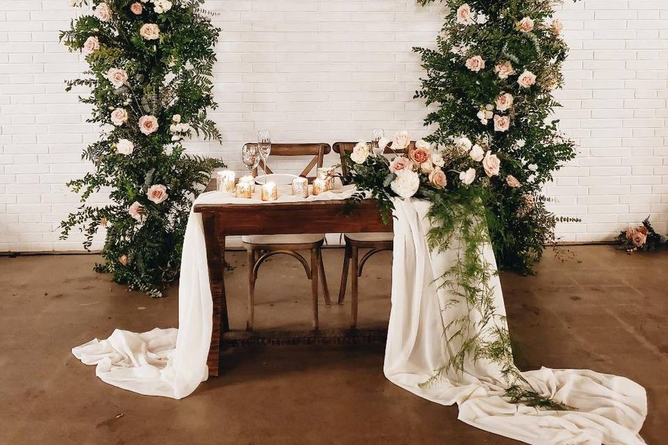 Sweetheart table