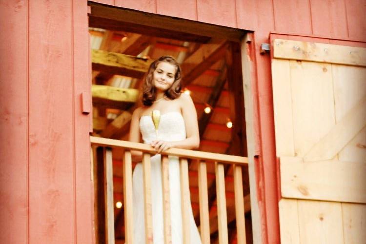 The bride by the balcony