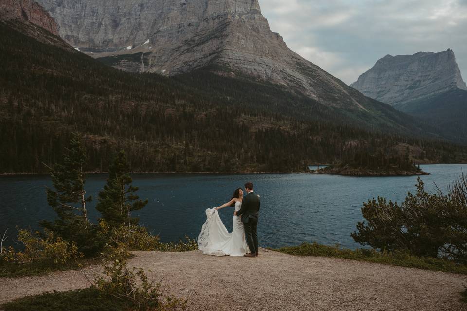 Montana Wedding Couple