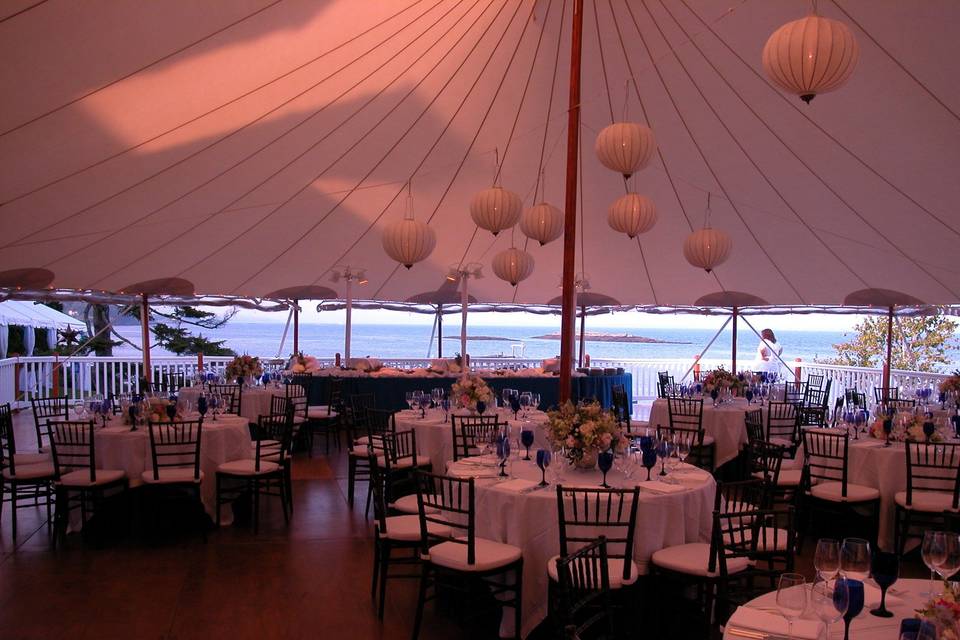 Modern elegance in this seaside Maine wedding.