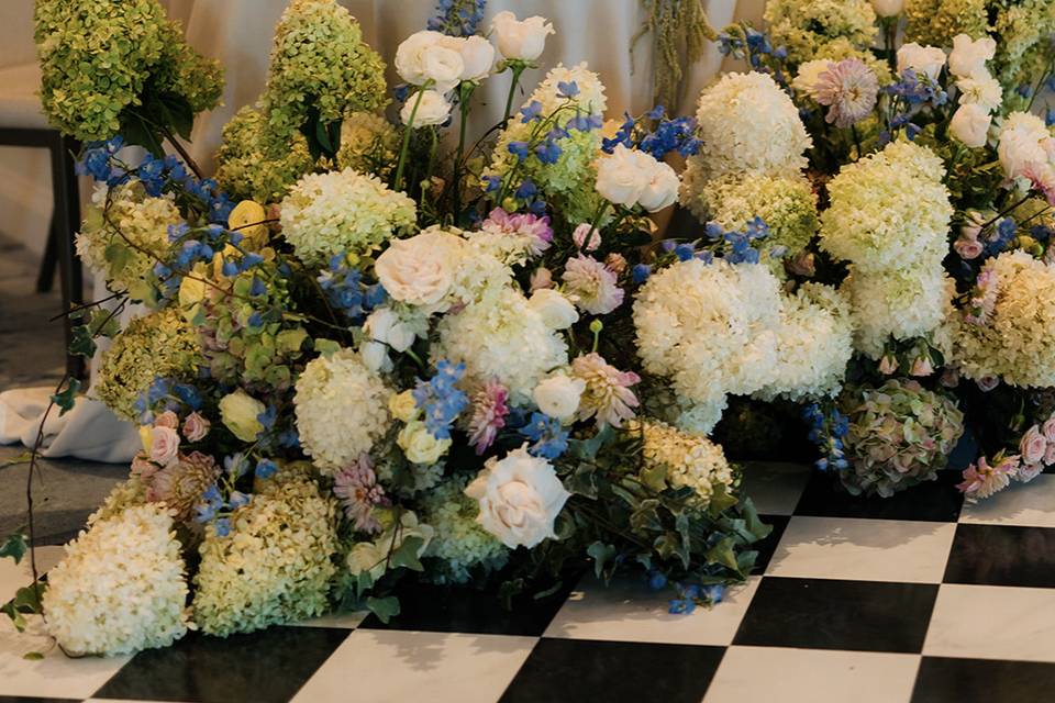 Sweetheart table