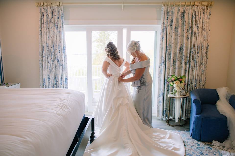 Bride and Mom