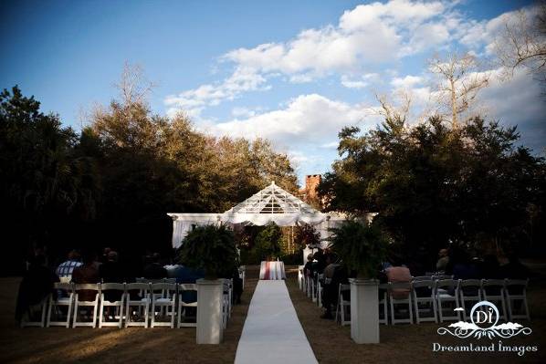 Woodlands Mansion, The Wedding LawnCharleston's Premiere Luxury Event Venuewww.woodlandsmansion.com