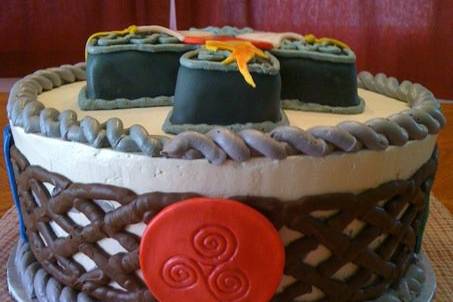Celtic Bridal Shower cake side
