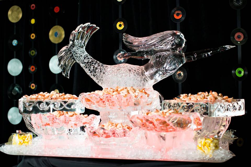 Ice sculpture