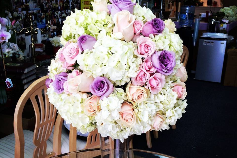 Centerpiece with roses