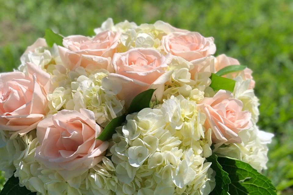 Pale pink and white bouquet