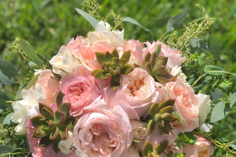 Bouquet with succulents