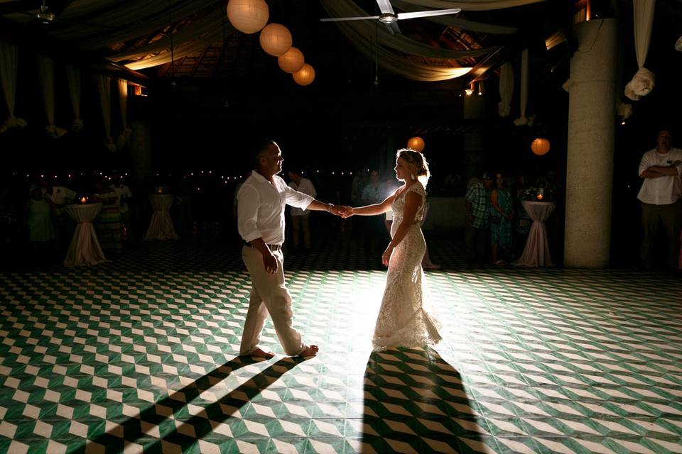 Cancun Wedding Photographer
