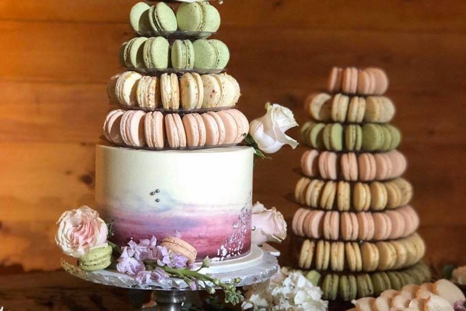 Cake/macaron tower stack