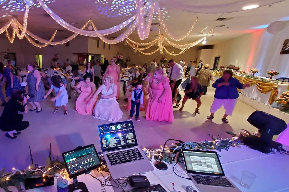 Getting the dance floor full