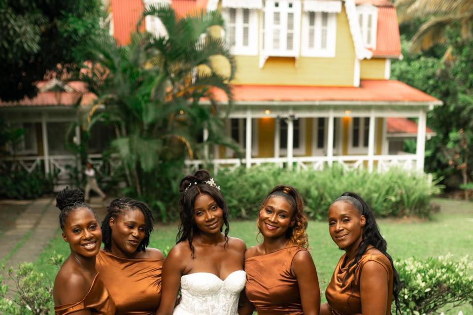 Fond Doux wedding party