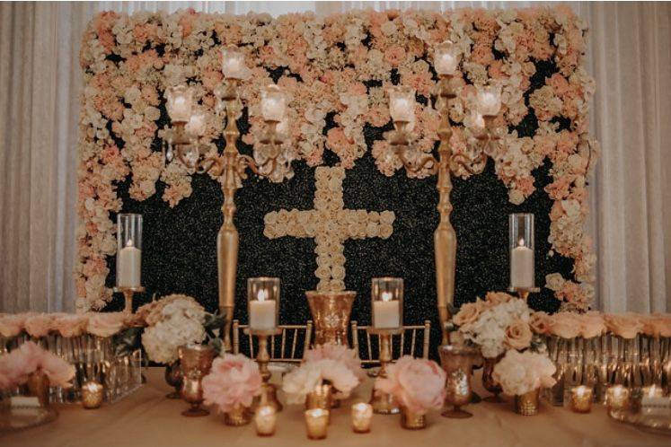 Head table arrangement