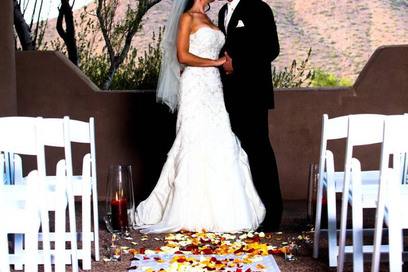 Senita Patio Ceremony Kiss