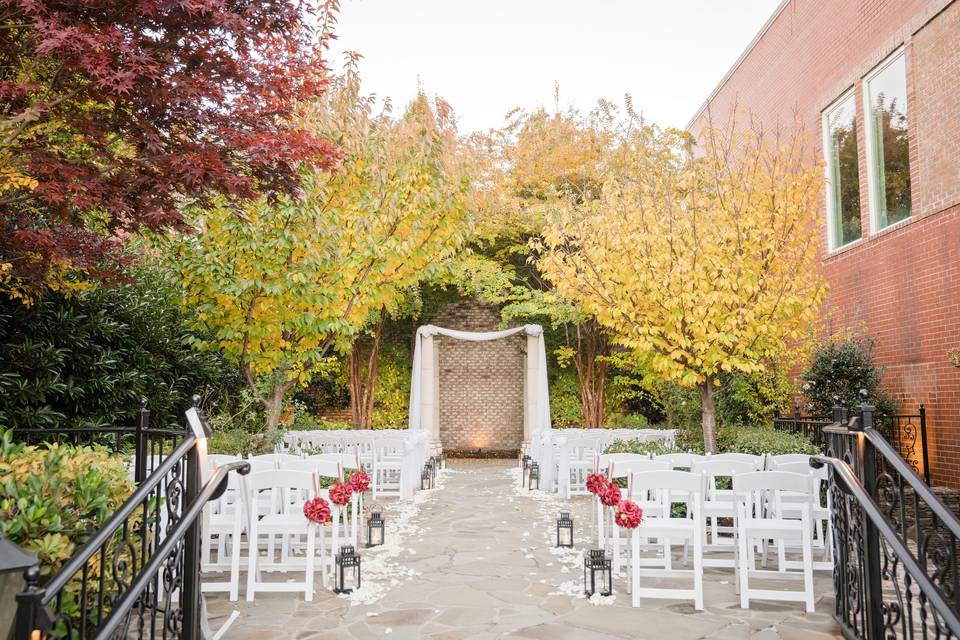 Fall outdoor wedding