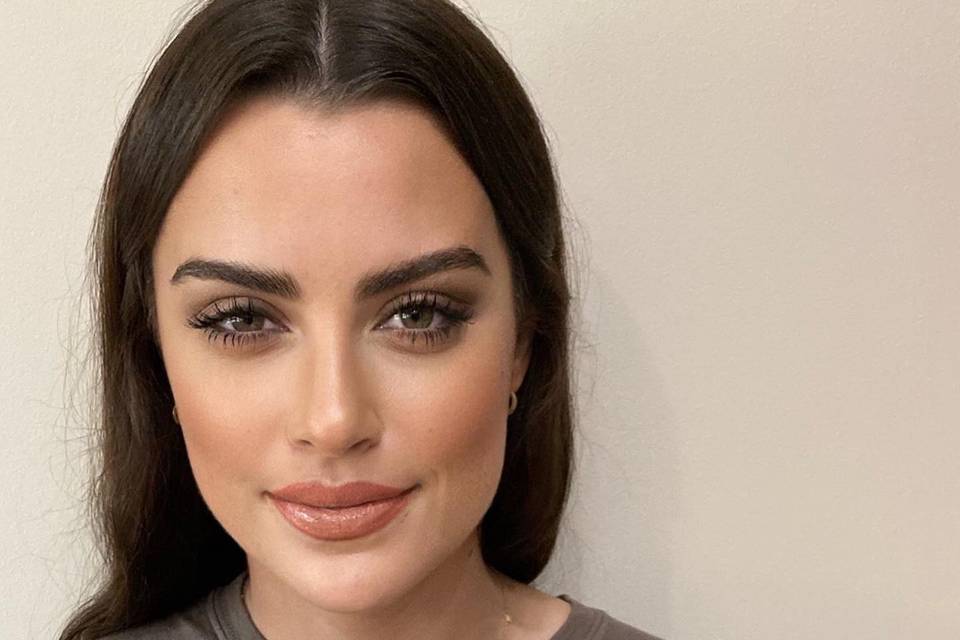 Natural makeup looks