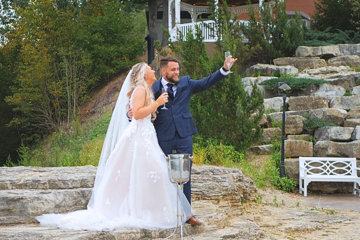 Cheers to the newlyweds!