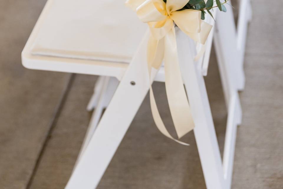 Simple Aisle Decor