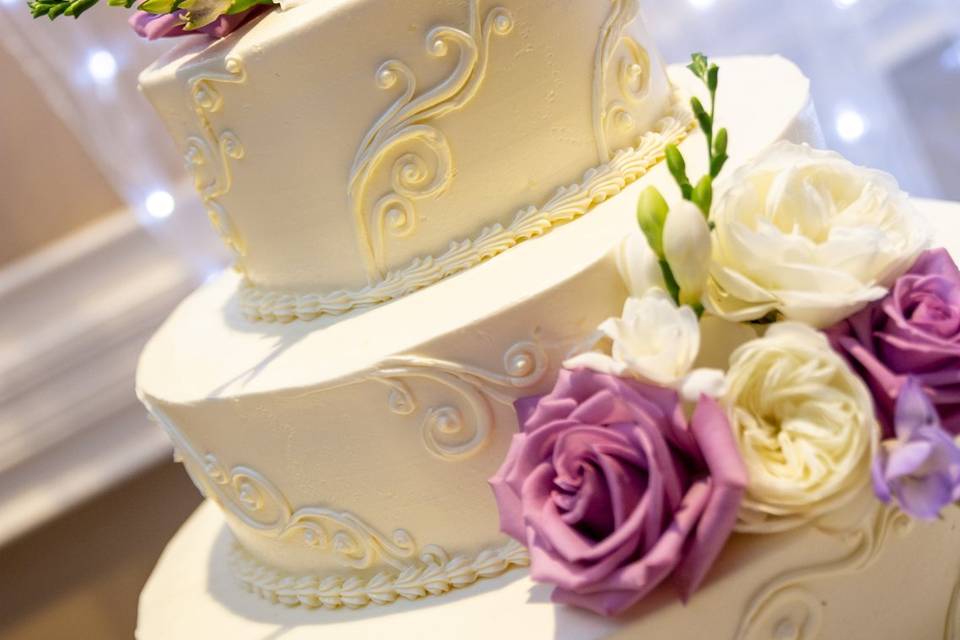 Elegant Wedding Cake