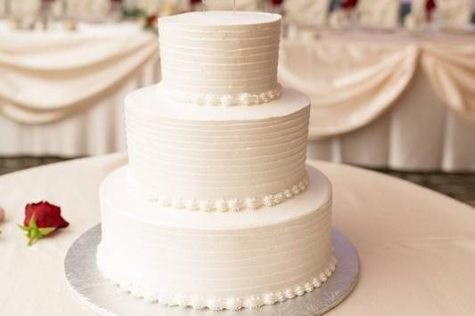 Wedding cake and head table