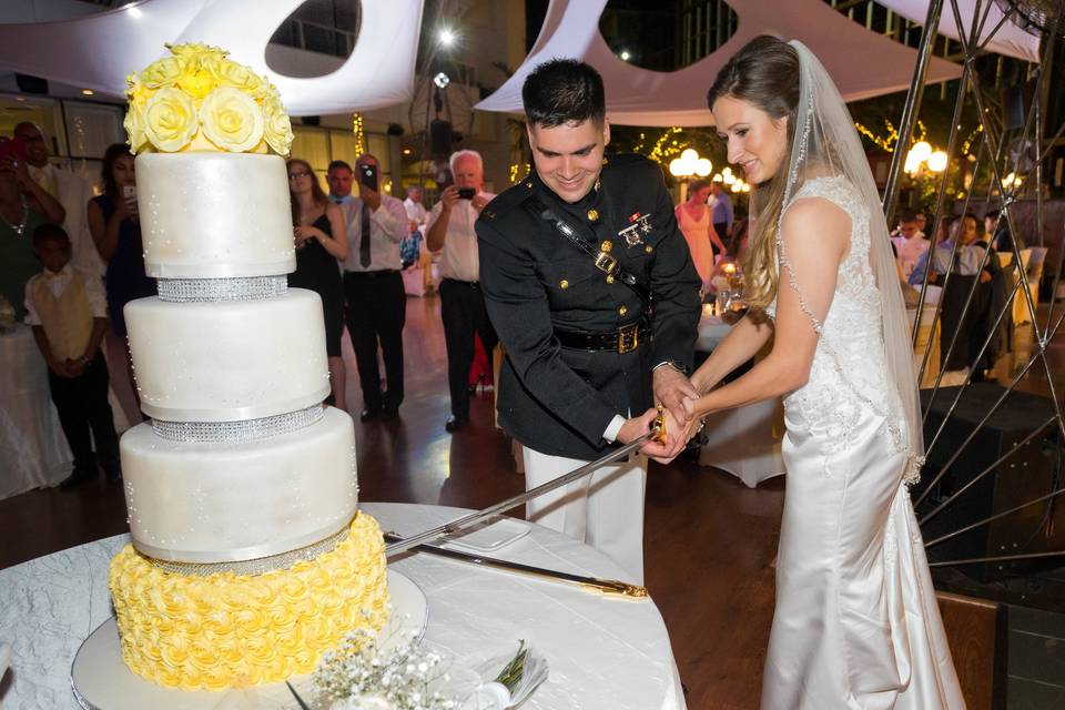 Cake cutting