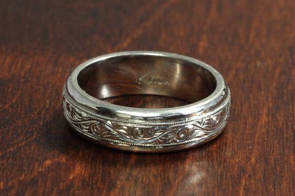 Engravings on the ring