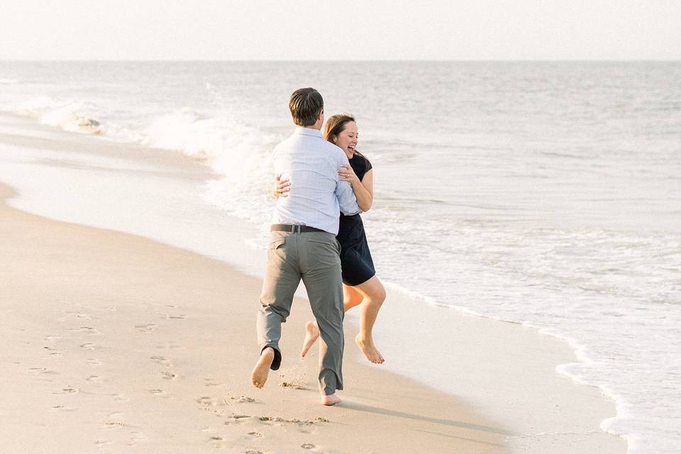 A Lewes, Delaware engagement session shot by Stacy Hart Photography.