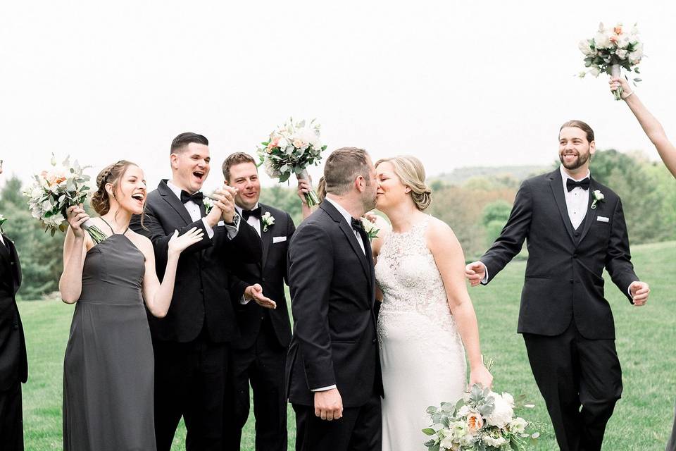 A Greenville Country Club wedding shot by Stacy Hart Photography.