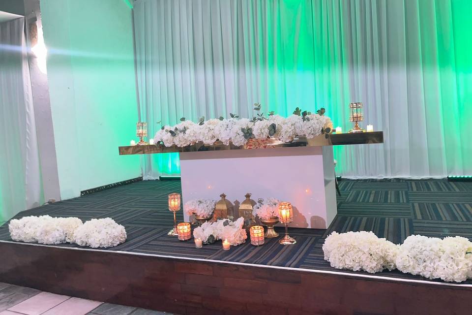 Sweetheart Table