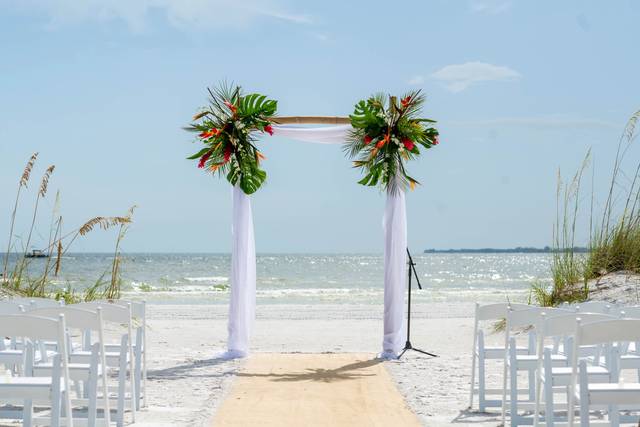 Pink Shell Beach Resort & Marina