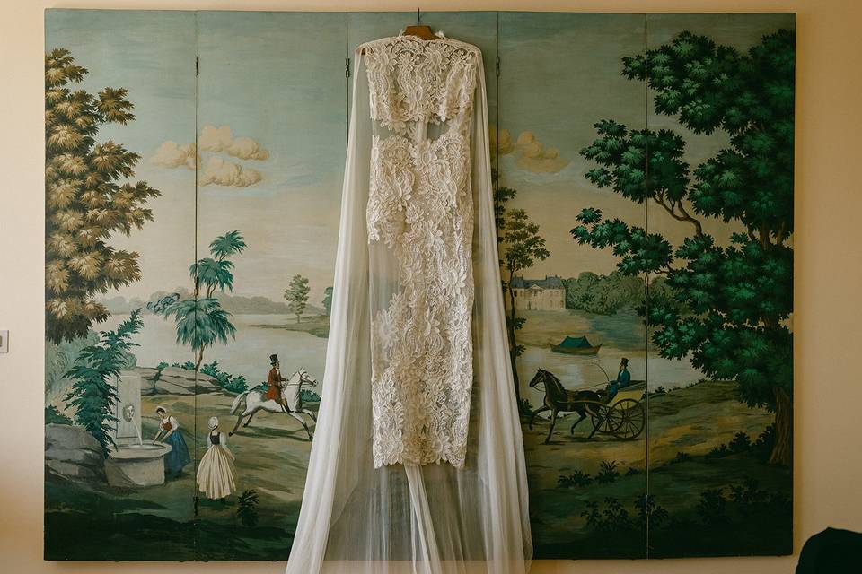 Elegant French wedding dress