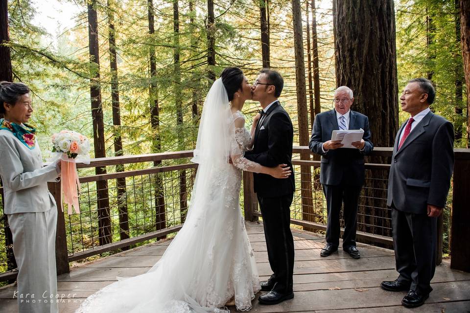 Wedding Officiant Jon Turino