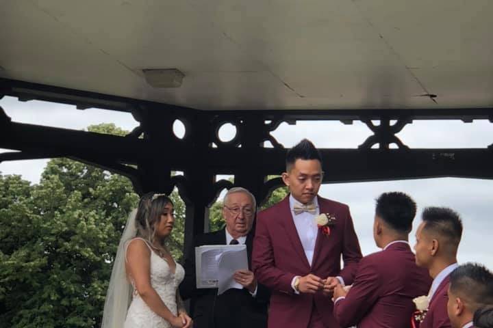 Wedding Officiant Jon Turino