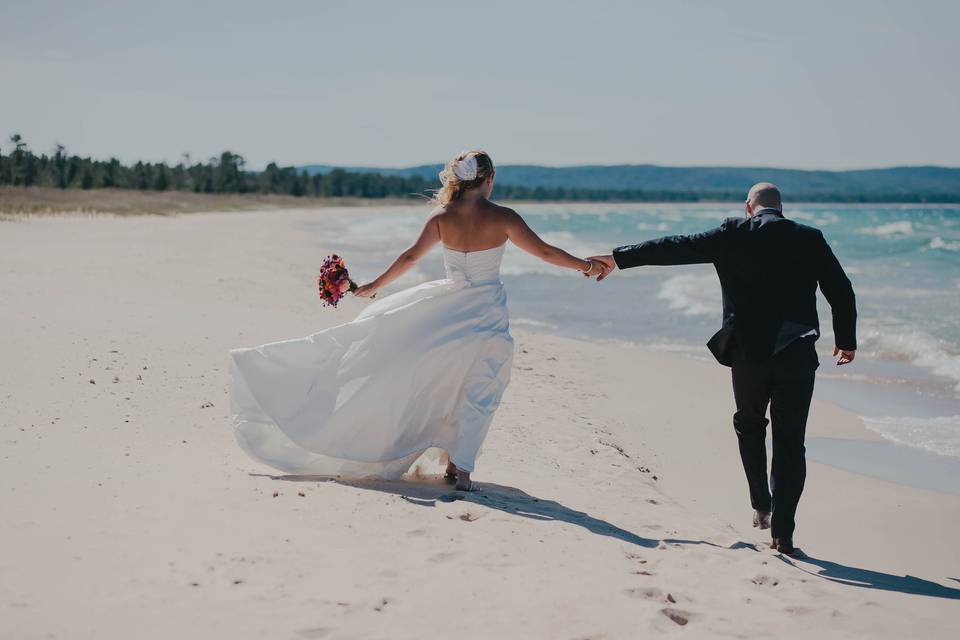Alicia Magnuson Photography, LLC