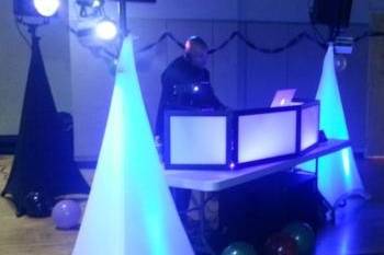 Mystique Entertainment DJ & Uplighting