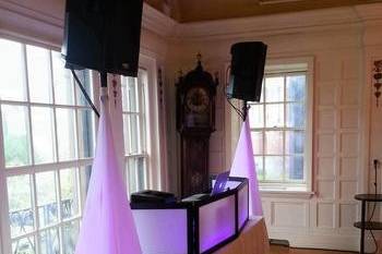 Mystique Entertainment DJ & Uplighting