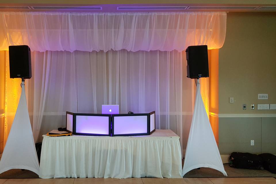 Mystique Entertainment DJ & Uplighting